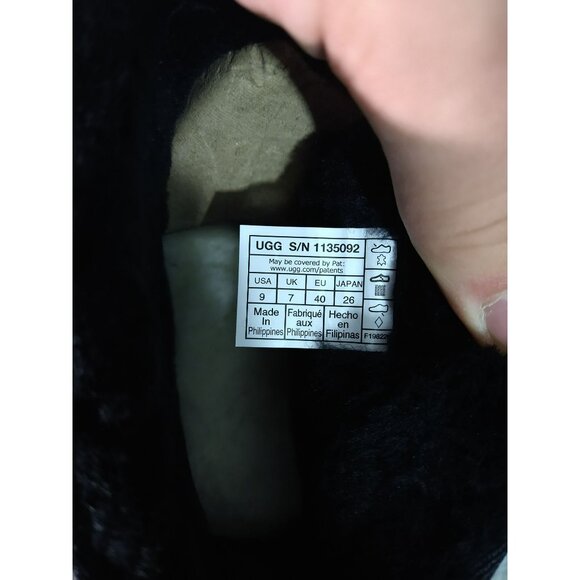 UGG Boots Womens 9 Black Suede Fur Classic Ultra Mini Platform Ankle Box - Picture 10 of 11